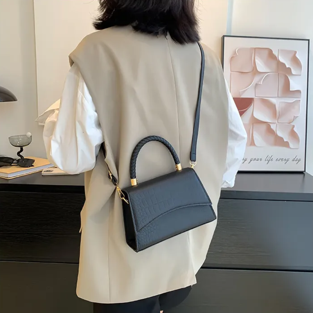 Elegant Leather Handbag with Top Handle