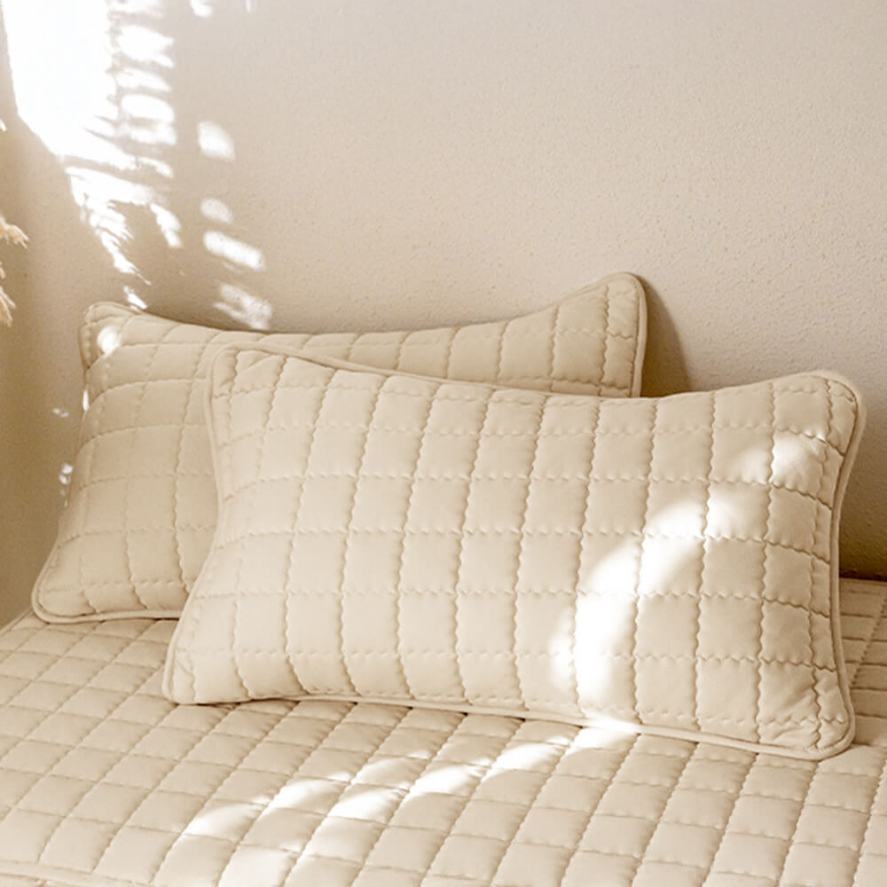 Waterproof Quilted Thick Bedsheet with Elastic Edges