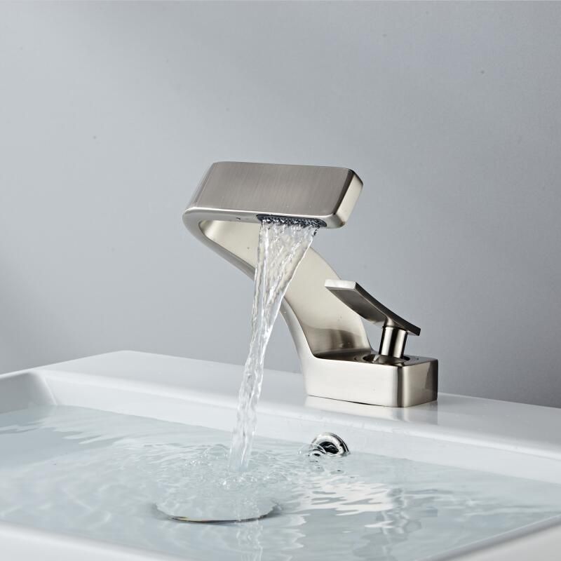 Hot and Cold Curved Faucet - Deck Mounted Waterfall