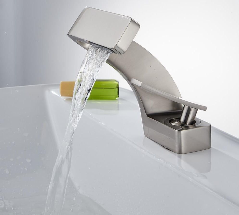 Hot and Cold Curved Faucet - Deck Mounted Waterfall