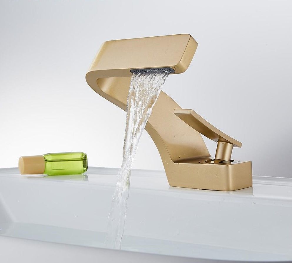 Hot and Cold Curved Faucet - Deck Mounted Waterfall