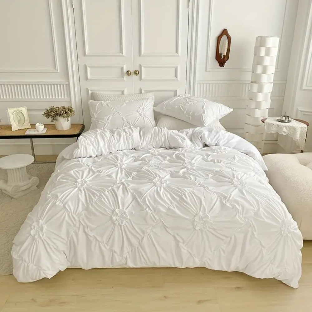 Duvet Cover Set with Elegant Pinch Pleat Design