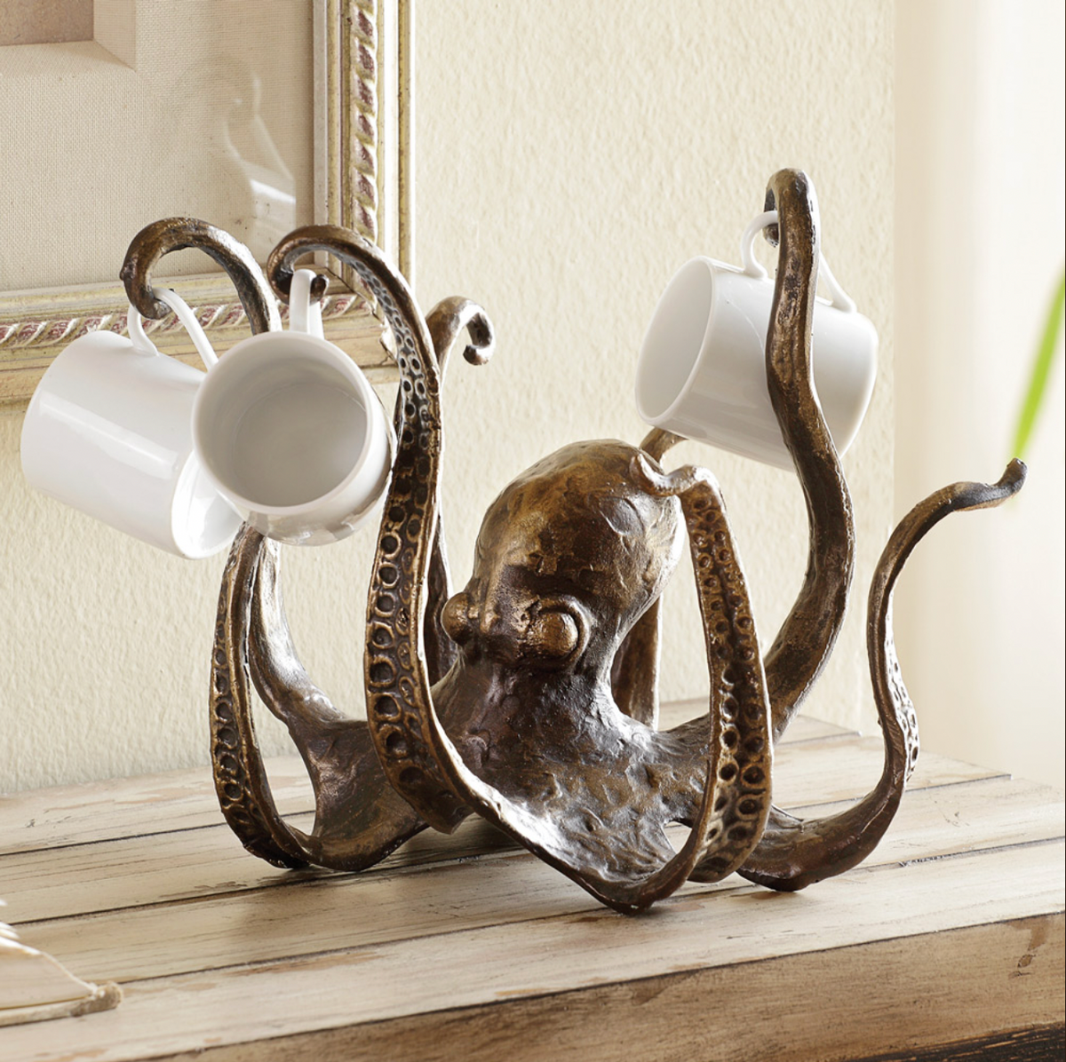 Rustic Kraken Octopus Mug Holder with 8-Cup Capacity