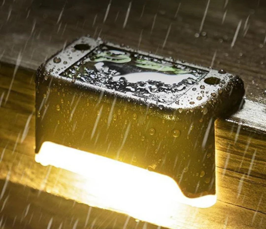 Solar Fence Lights - Path and Stair Lamps for Outdoor Design