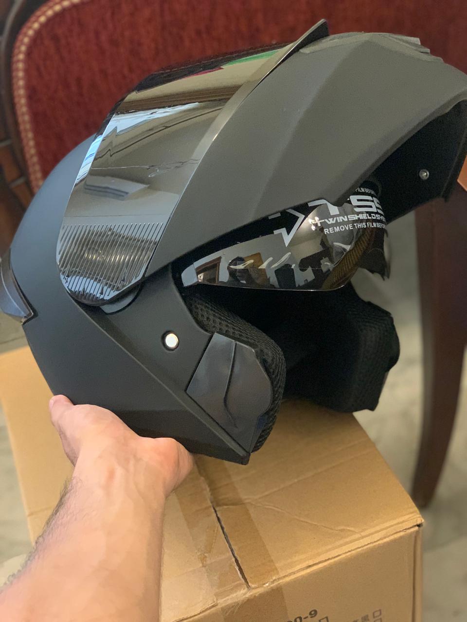 Full Face Motorcycle Helmet with Reinforced Safety Design