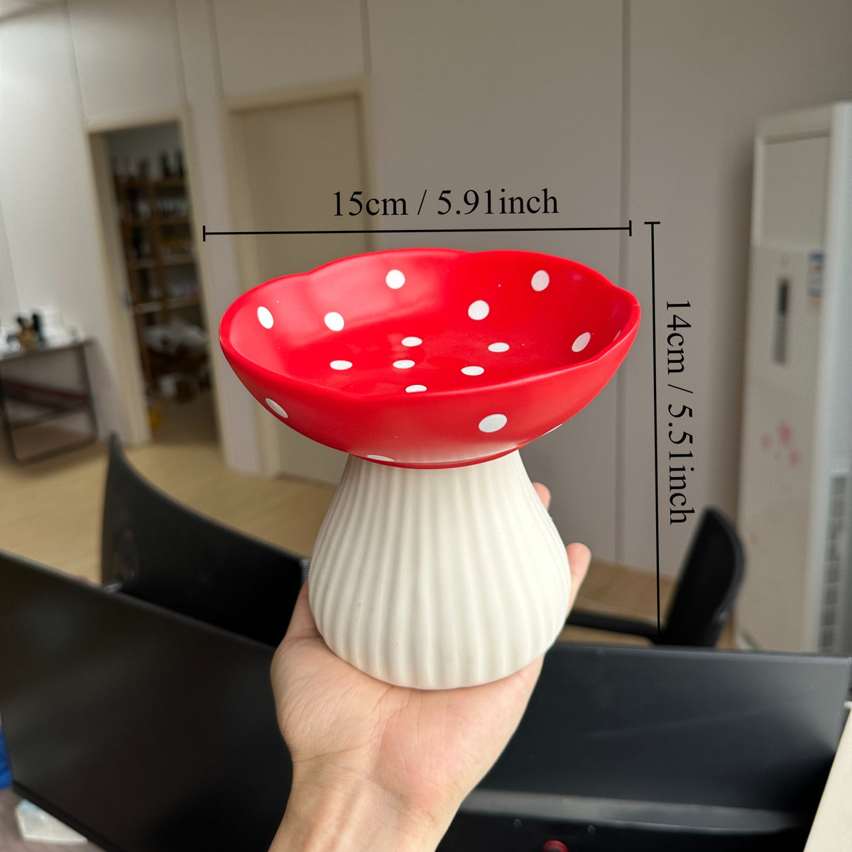 Decorative Resin Mushroom Bowl for Pet's Food