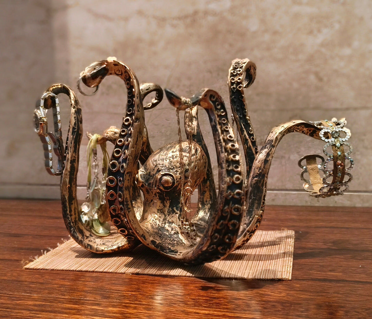 Rustic Kraken Octopus Mug Holder with 8-Cup Capacity