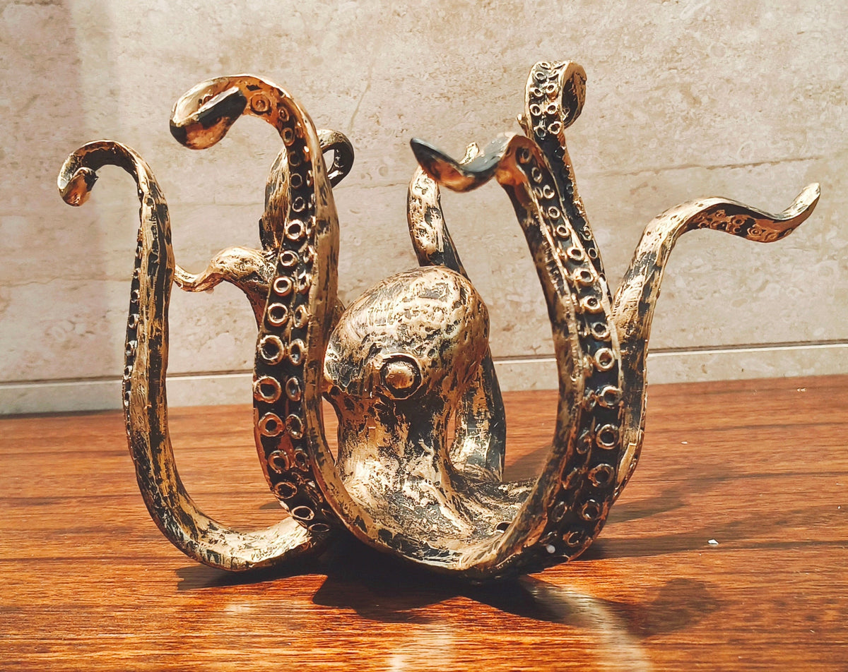 Rustic Kraken Octopus Mug Holder with 8-Cup Capacity