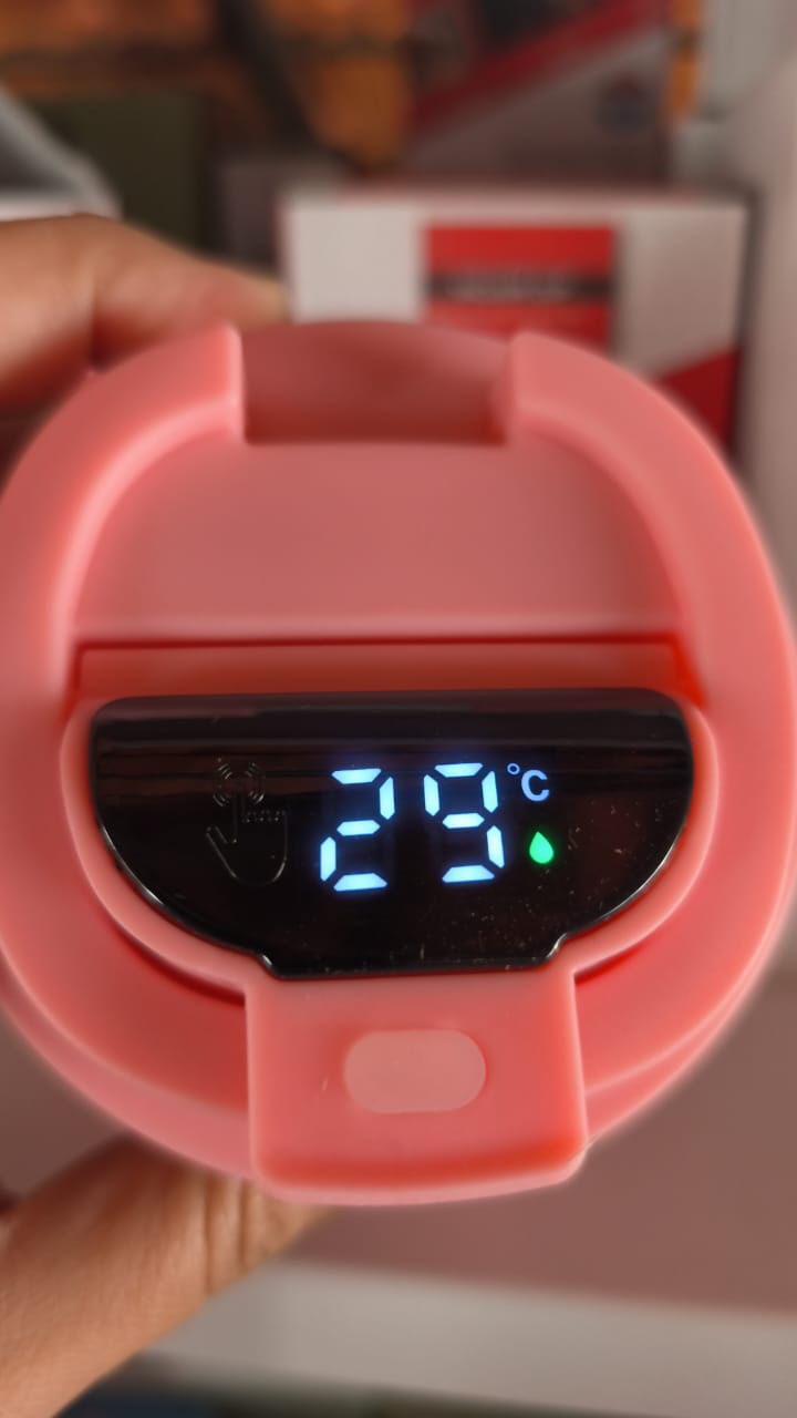 Stainless Steel Mug with Temperature Display for Hot and Cold Drinks