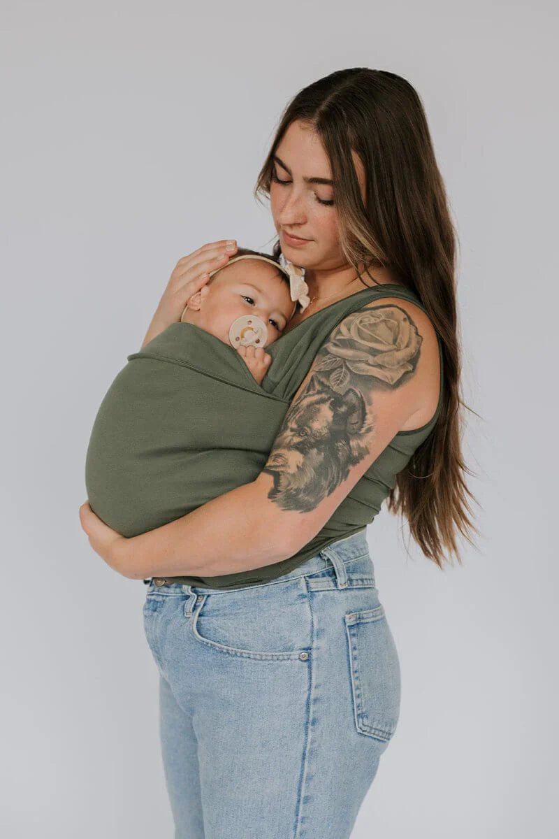 Baby Carrier Shirt with Hands-Free Design for Parents